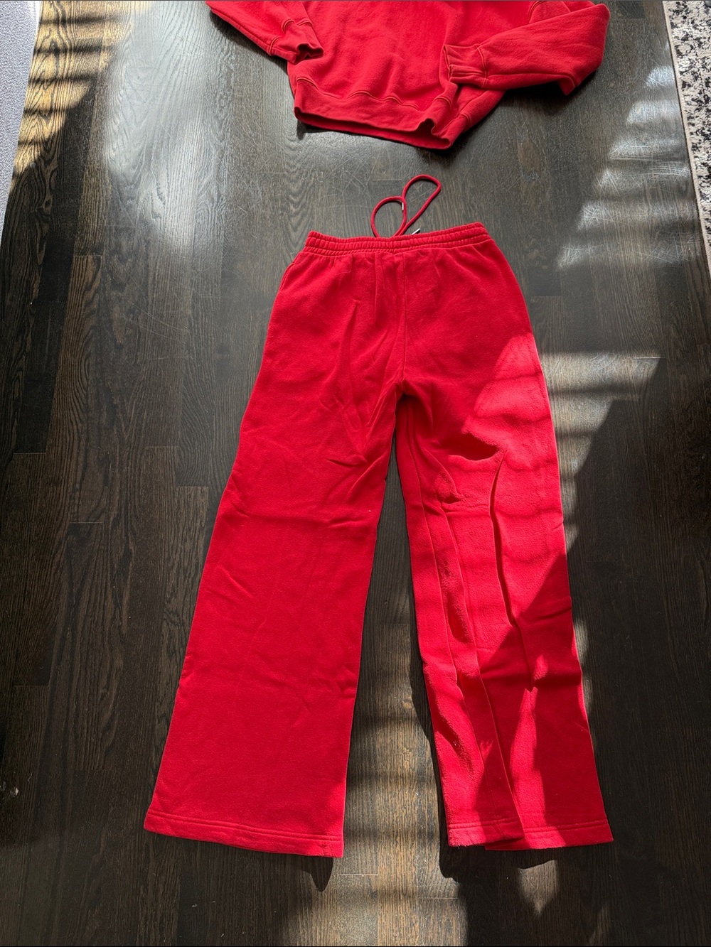 Abercrombie Women’s Sunday Hoodie and High Rise  Sunday Wide Leg Sweatpants - Picture 8 of 14